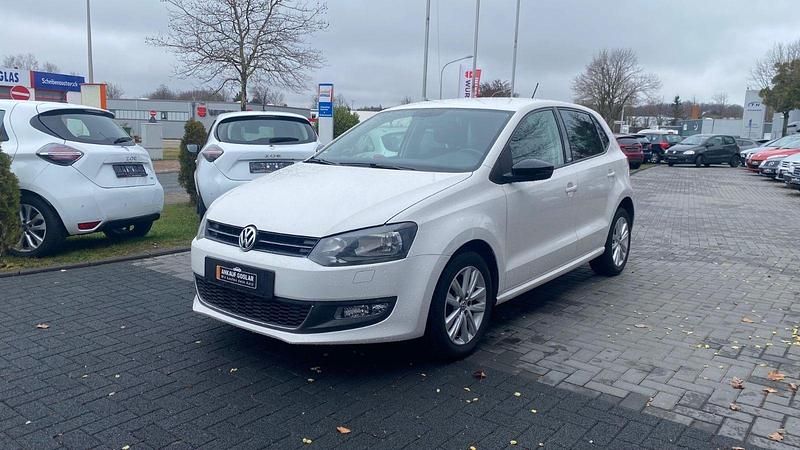 Gebraucht VW Polo Style 69 PS (50 kW) 2011 Weiß Limousine