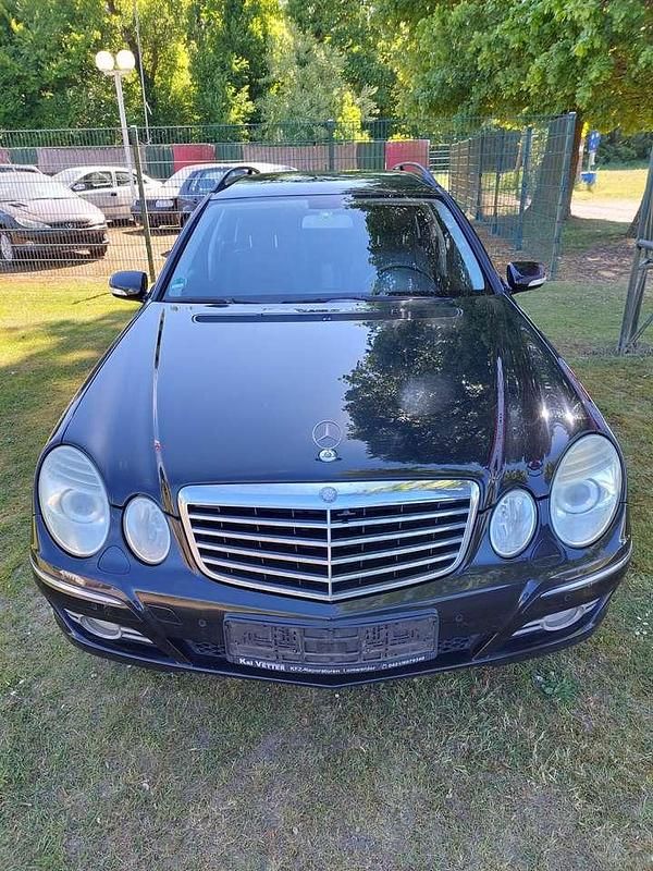 Gebraucht Mercedes E220 170 PS (125 kW) 2007 Obsidianschwarz  metalliclack Kombi