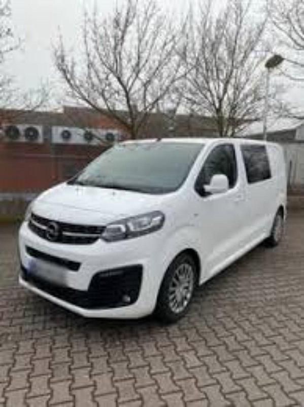 Weiß Gebraucht 2024 Opel Vivaro Design Edition Van | 29.500 € - Bild 1/4