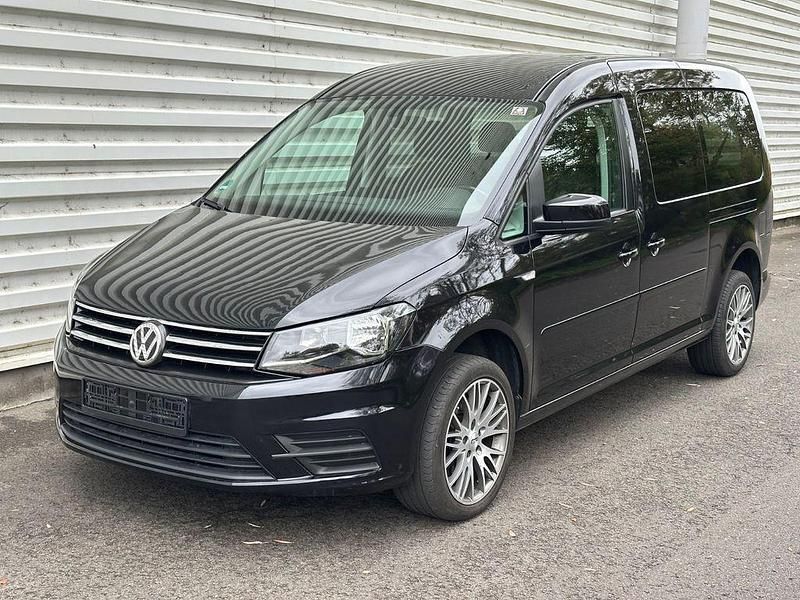 Schwarz Gebraucht 2019 VW Caddy Maxi Trendline Van / Kleinbus | 18.490 € (Fairer Preis) - Bild 1/4