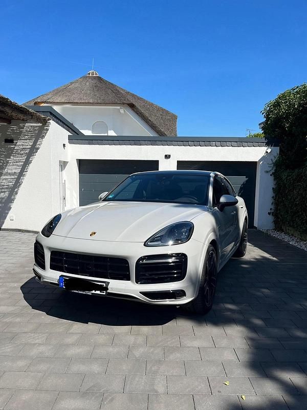 Grau Gebraucht 2023 Porsche Cayenne Platinum Edition SUV | 105.000 € - Bild 1/4