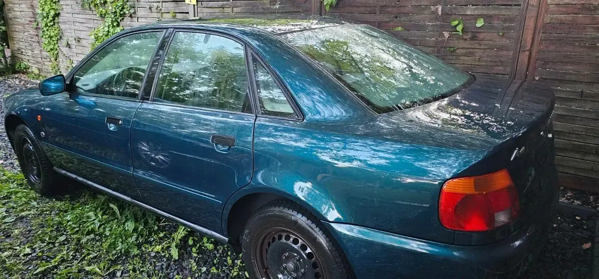 Gebraucht Audi A4 101 PS (74 kW) 1995 Grün Limousine