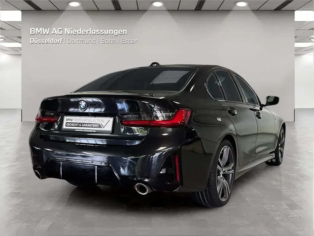 Gebraucht BMW 320 M Sport 184 PS (135 kW) 2023 Schwarz Limousine