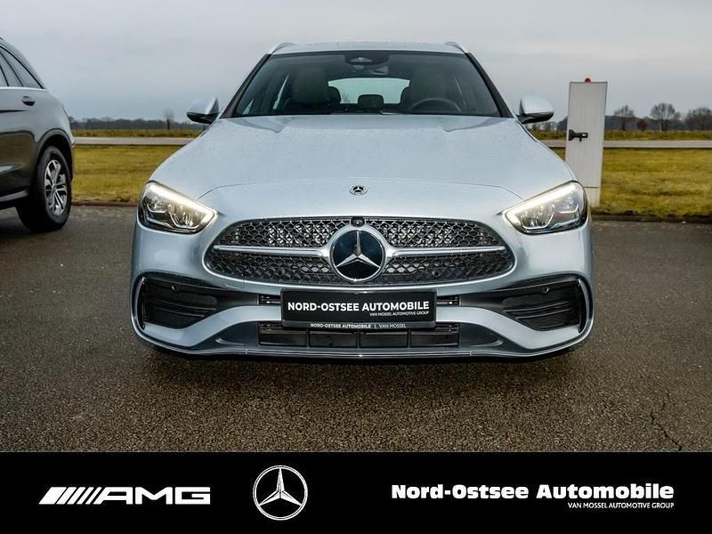 Gebraucht Mercedes C220 AMG 197 PS (144 kW) 2025 Metalliclack hightechsilber Kombi