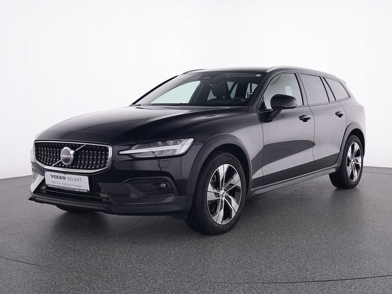 Gebraucht Volvo V60 CC Plus 197 PS (144 kW) 2023 Schwarz Kombi