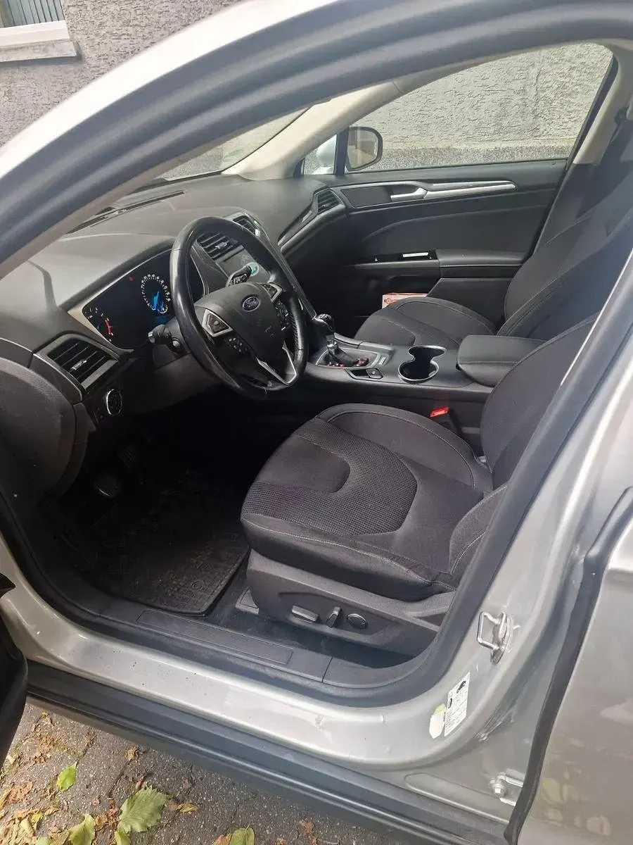 Gebraucht Ford Mondeo Titanium 150 PS (110 kW) 2020 Silber Kombi
