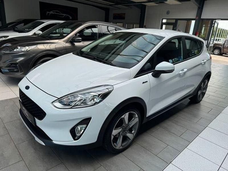 Weiß Gebraucht 2019 Ford Fiesta Active Kleinwagen | 9.900 € (Guter Preis) - Bild 1/4
