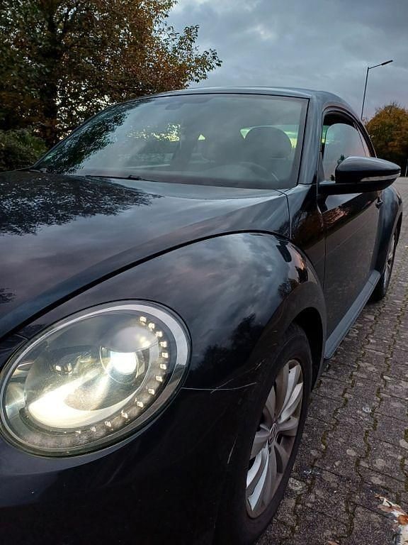 Schwarz Gebraucht 2013 VW Beetle Exclusive Limousine | 8.200 € (Fairer Preis) - Bild 1/4