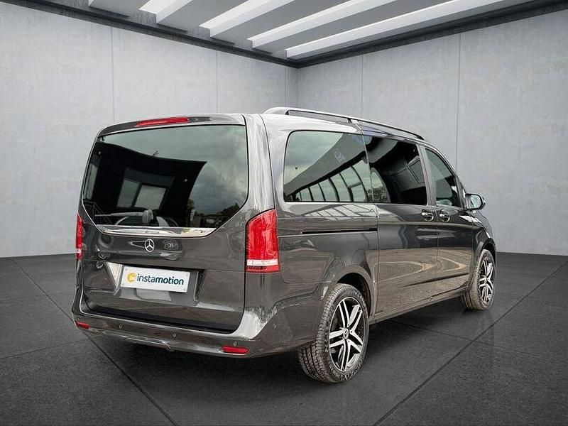 Gebraucht Mercedes V220 163 PS (119 kW) 2023 Andere Van / Kleinbus