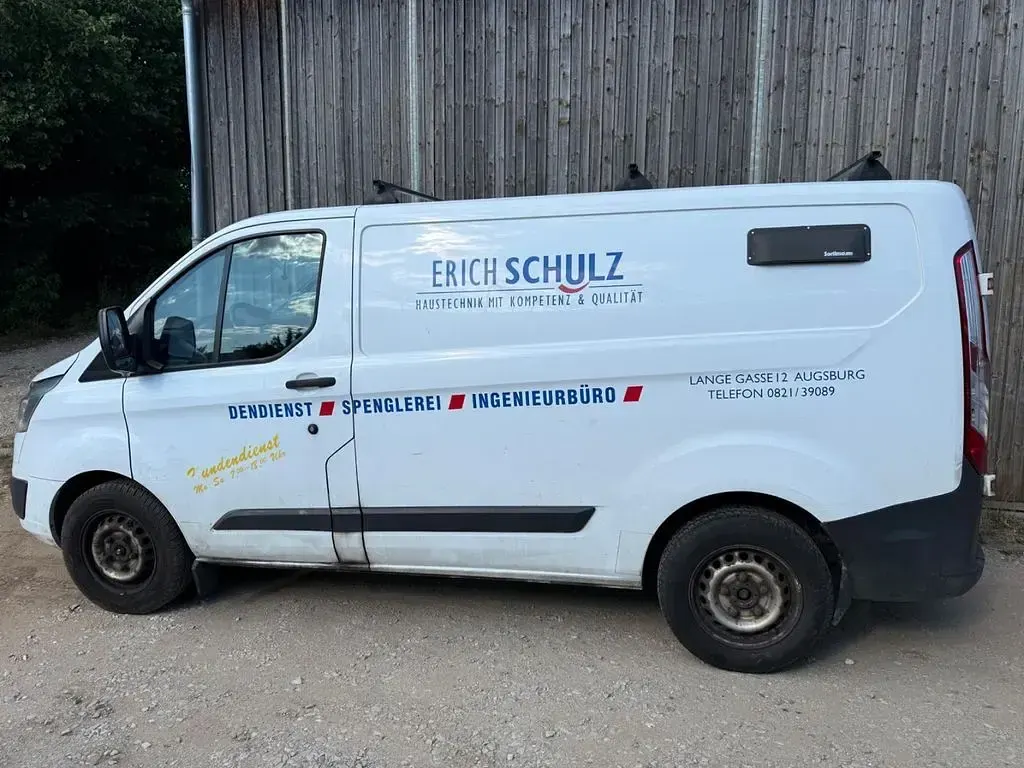 Gebraucht Ford Tourneo 131 PS (96 kW) 2017 Weiß Van / Kleinbus