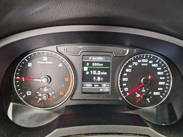 Gebraucht Audi Q3 Design 184 PS (135 kW) 2015 Florettsilber metallic SUV