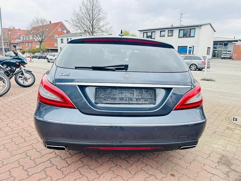 Gebraucht Mercedes CLS250 204 PS (150 kW) 2015 Grau Coupé