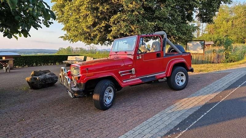 Rot Gebraucht 1991 Jeep Wrangler Laredo SUV | 17.500 € - Bild 1/2