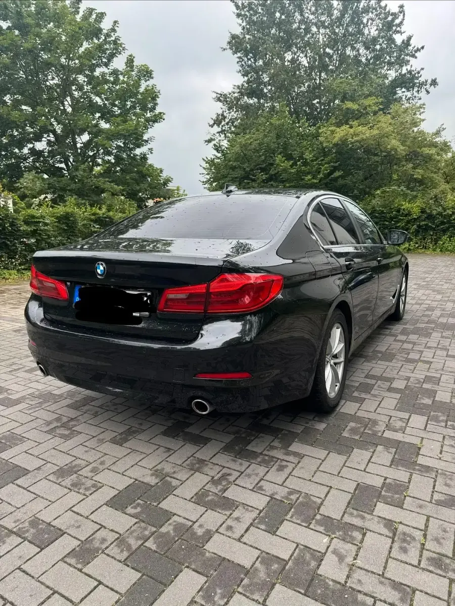 Gebraucht BMW 520 190 PS (139 kW) 2019 Schwarz Limousine