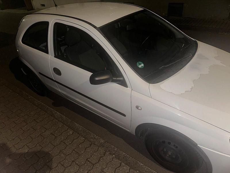 Gebraucht Opel Corsa 58 PS (42 kW) 2002 Weiß Kleinwagen