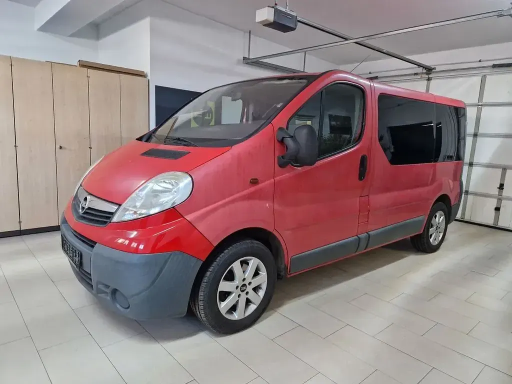 Gebraucht Opel Vivaro 114 PS (83 kW) 2008 Rot Van / Kleinbus