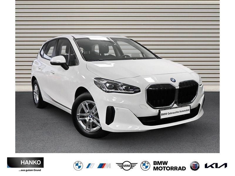 Alpinweiss iii Gebraucht 2022 BMW 218 Luxury Line Van / Kleinbus | 26.333 € (Fairer Preis) - Bild 1/4