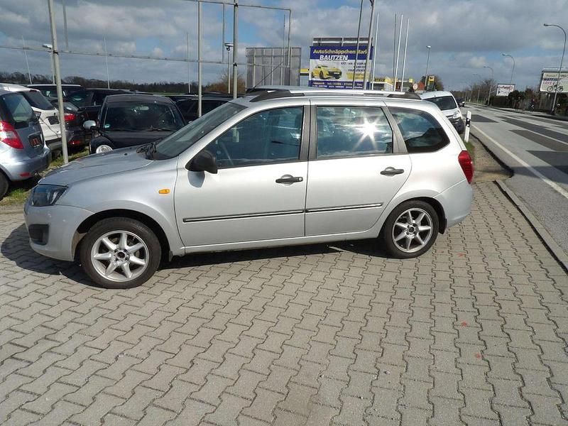 Gebraucht Lada Kalina 87 PS (63 kW) 2016 Silber Kombi