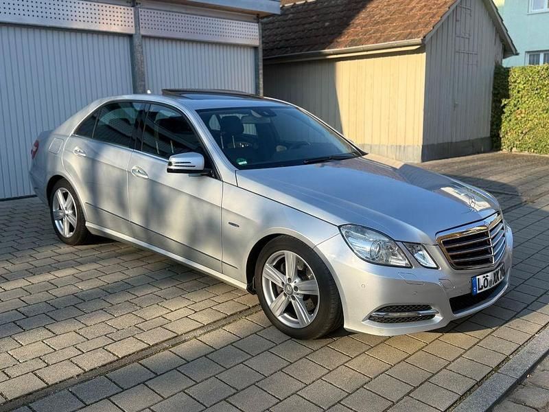 Second-hand Mercedes E350 265 CP (194 kW) 2011 Argintiu Berlinǎ