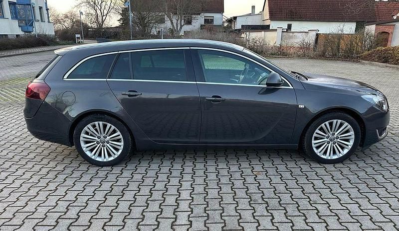 Gebraucht Opel Insignia 136 PS (100 kW) 2015 Grau Kombi