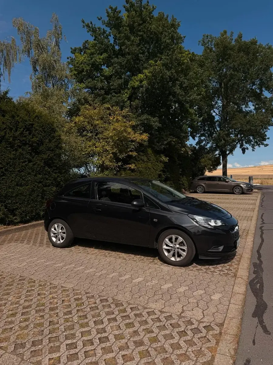 Gebraucht Opel Corsa 90 PS (66 kW) 2015 Schwarz Kleinwagen