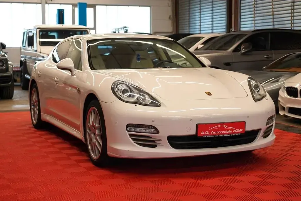 Gebraucht Porsche Panamera 4S 400 PS (294 kW) 2010 Weiß Kleinwagen