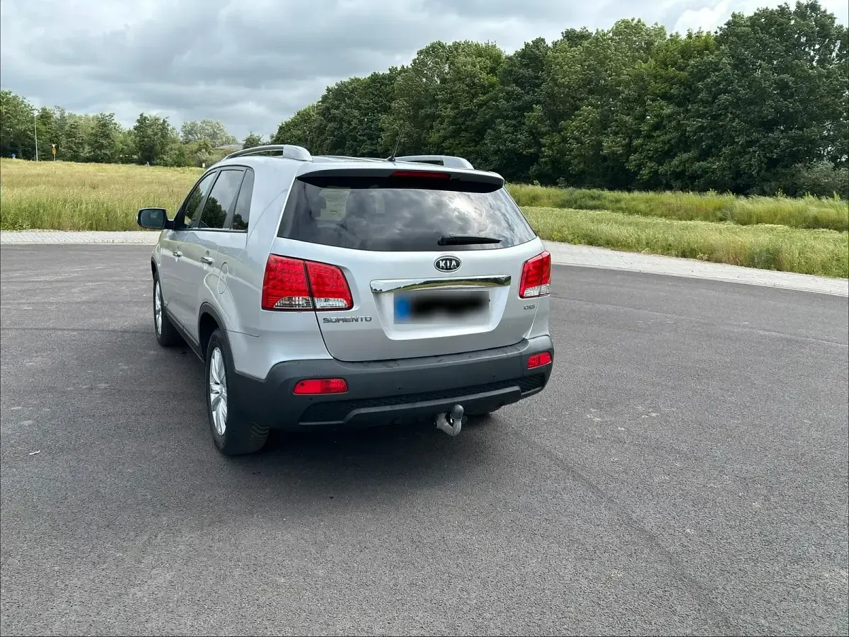 Gebraucht Kia Sorento 197 PS (144 kW) 2011 Silber SUV