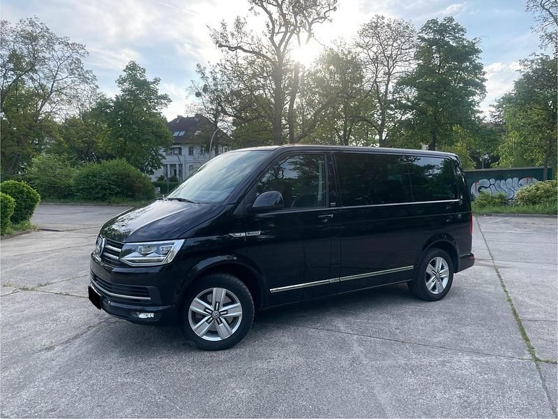Schwarz Gebraucht 2019 VW T6.1 Van | 34.100 € - Bild 1/4