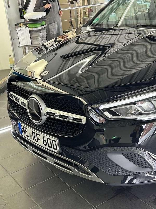 Gebraucht Mercedes GLA200 Progressive 150 PS (110 kW) 2021 Schwarz SUV