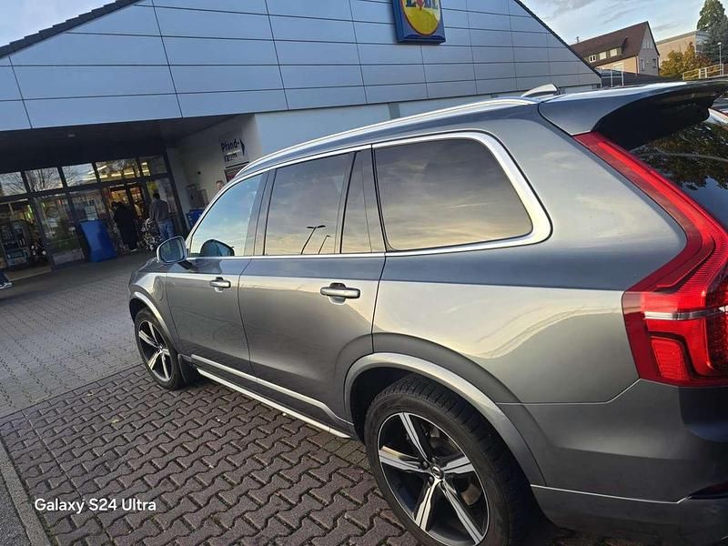 Grau Gebraucht 2018 Volvo XC90 SUV | 29.999 € (Guter Preis) - Bild 1/4