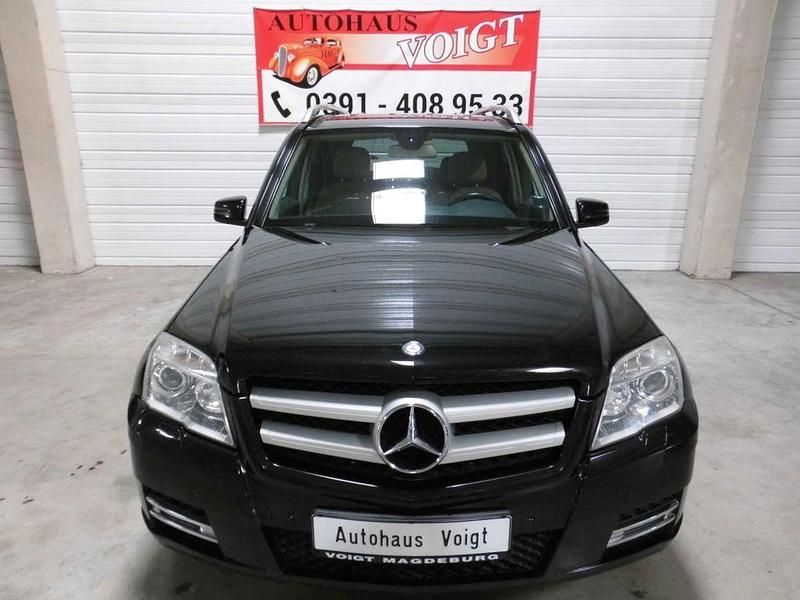 Schwarz Gebraucht 2010 Mercedes GLK250 SUV | 10.900 € - Bild 1/4