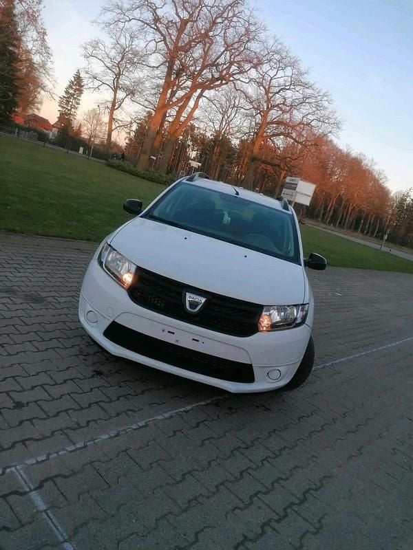 Gebraucht Dacia Logan MCV 75 PS (55 kW) 2015 Weiß Kombi