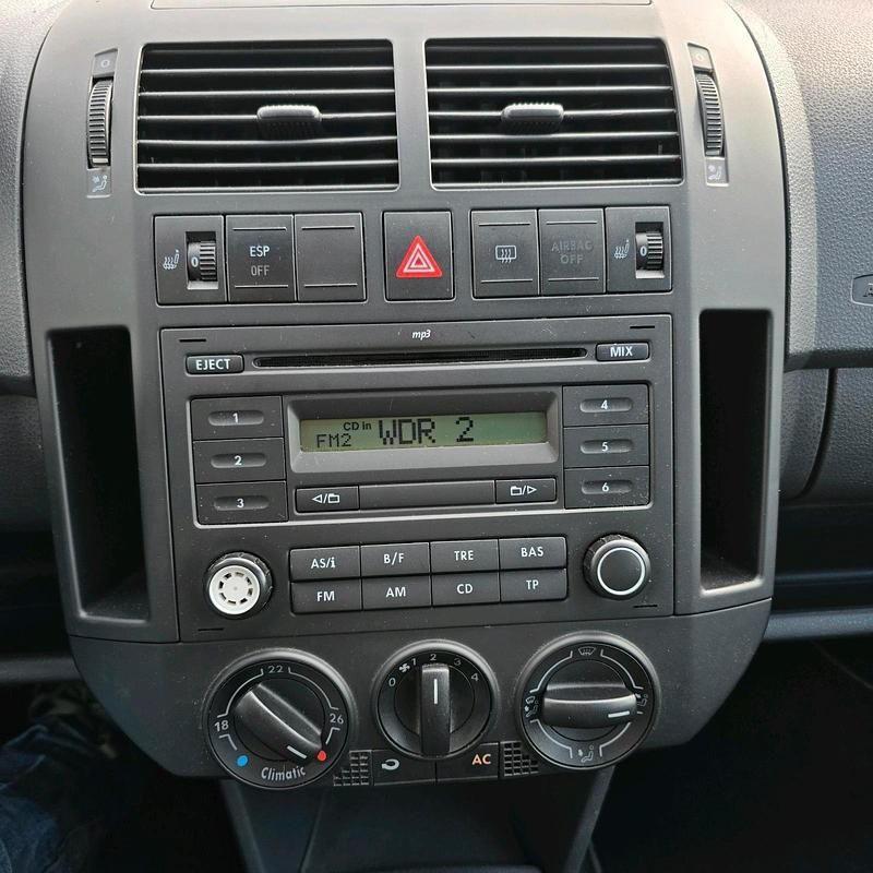 Gebraucht VW Polo 69 PS (50 kW) 2007 Silber Kleinwagen