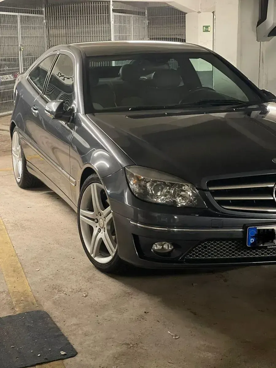 Gebraucht Mercedes CLC180 Sport 143 PS (105 kW) 2009 Grau Kleinwagen