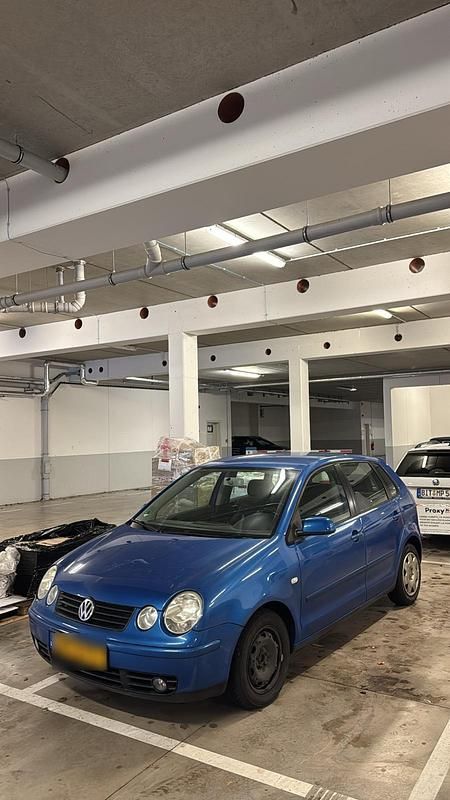 Gebraucht VW Polo 80 PS (58 kW) 2004 Blau Kleinwagen