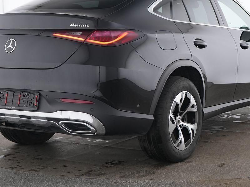 Gebraucht Mercedes GLC300e Avantgarde 333 PS (244 kW) 2024 Schwarz Coupé