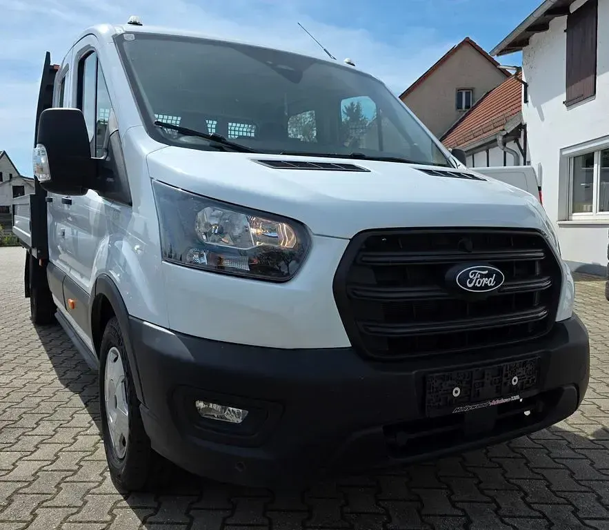 Second-hand Ford Transit 131 CP (96 kW) 2025 Alb Monovolum