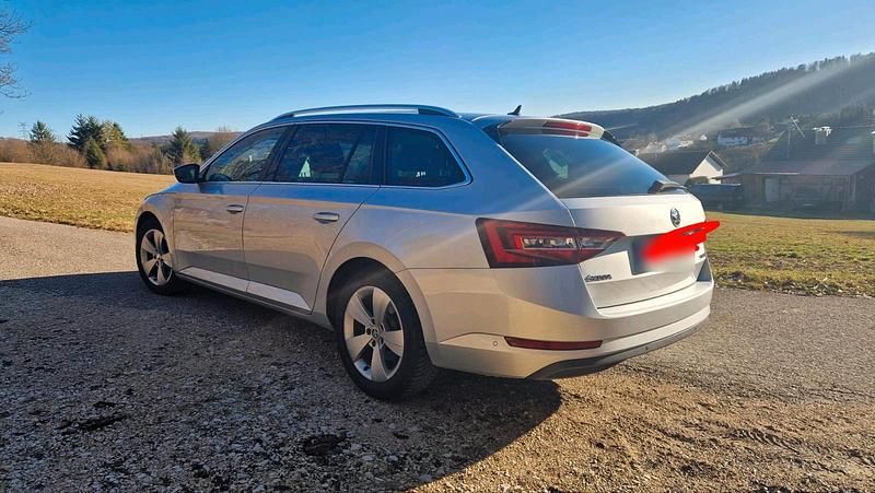 Gebraucht Skoda Superb Style 190 PS (139 kW) 2017 Silber Kombi