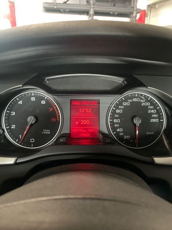 Gebraucht Audi A4 Attraction 120 PS (88 kW) 2008 Silber Limousine