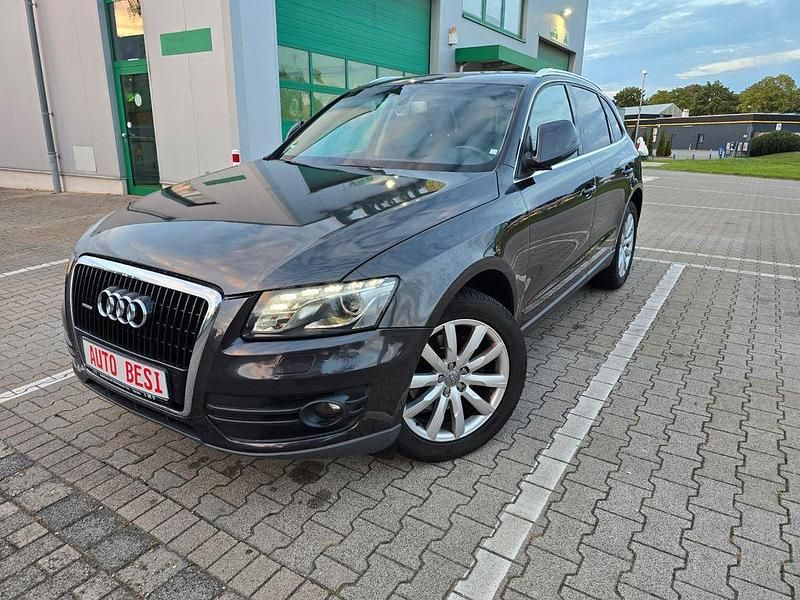 Grau Gebraucht 2010 Audi Q5 Sport SUV | 9.999 € (Fairer Preis) - Bild 1/4
