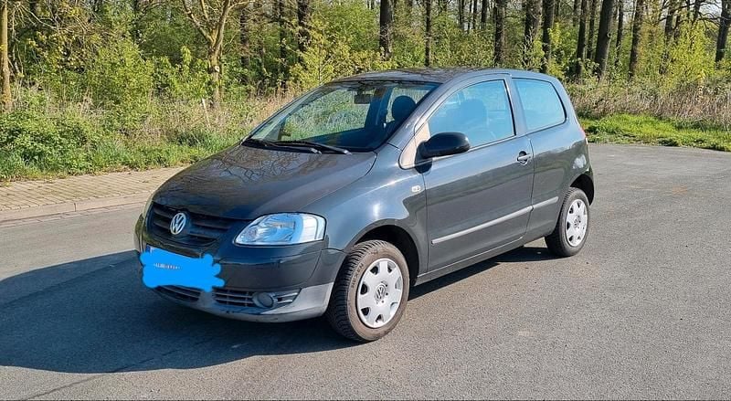 Second-hand VW Fox 54 CP (39 kW) 2006 Gri Hatchback