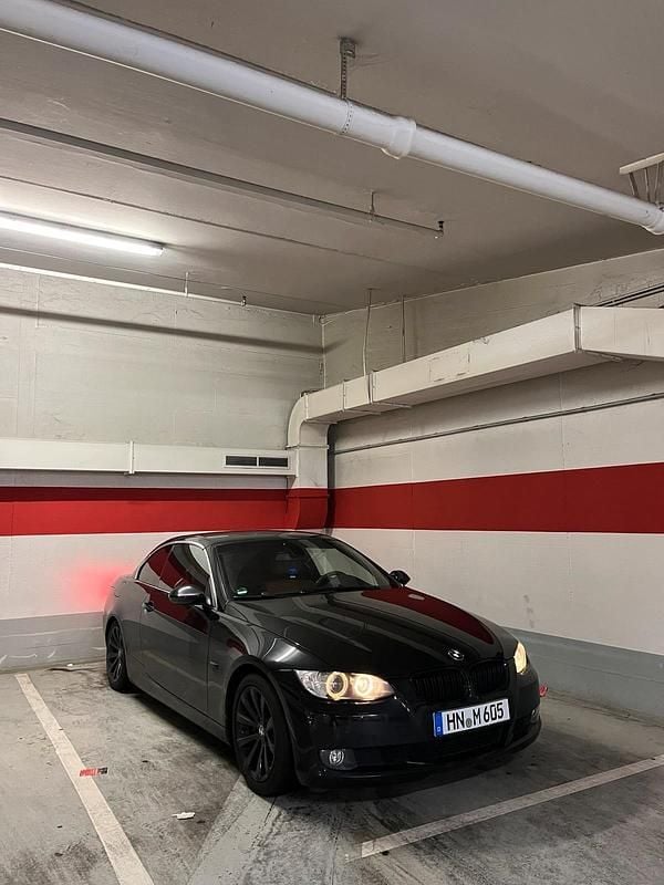 Schwarz Gebraucht 2007 BMW 330 Cabriolet Cabrio | 13.500 € (Guter Preis) - Bild 1/4