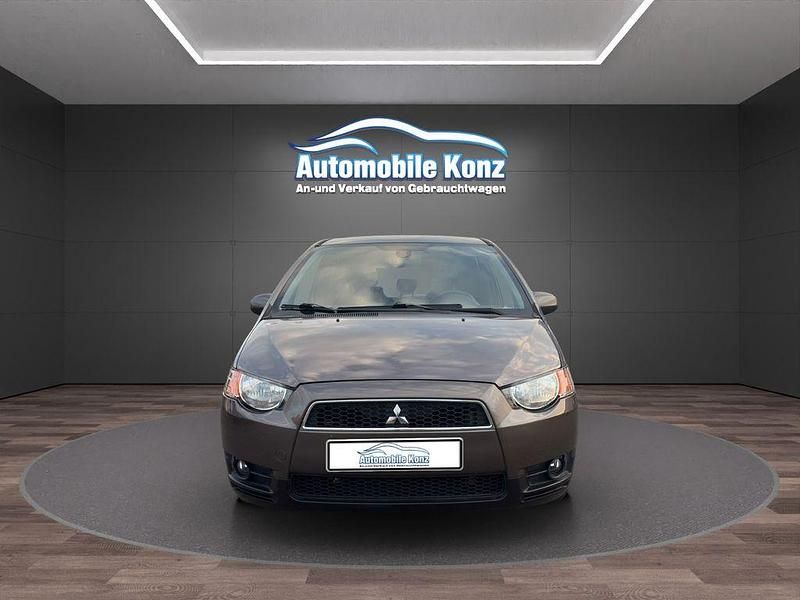 Gebraucht Mitsubishi Colt Invite 95 PS (69 kW) 2012 Kleinwagen