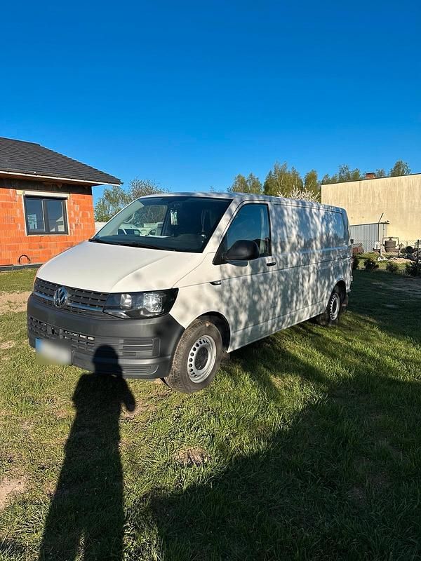 Second-hand VW Transporter 150 CP (110 kW) 2019 Alb Van
