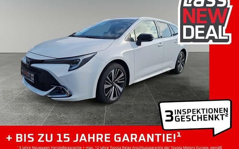 Weiß Neu 2025 Toyota Corolla Kombi | 31.390 € (Superpreis) - Bild 1/4