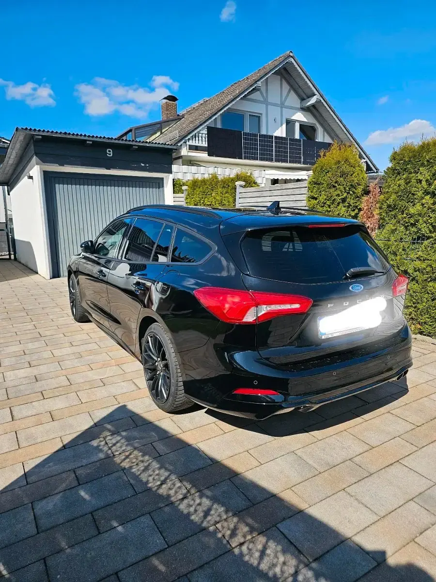 Gebraucht Ford Focus ST-Line 182 PS (133 kW) 2019 Schwarz Kombi