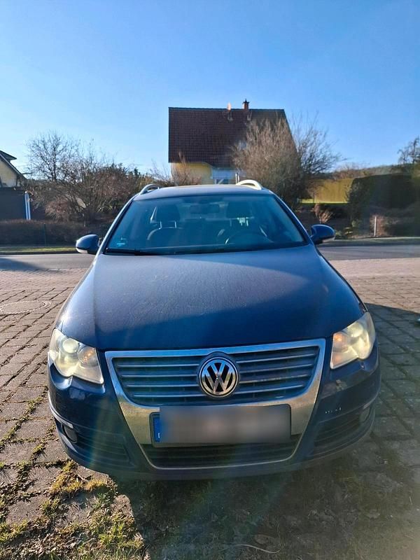 Gebraucht VW Passat 140 PS (102 kW) 2006 Blau Kombi