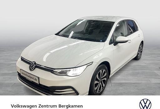 Gebraucht VW Golf VIII Active 150 PS (110 kW) 2022 Pure white Limousine