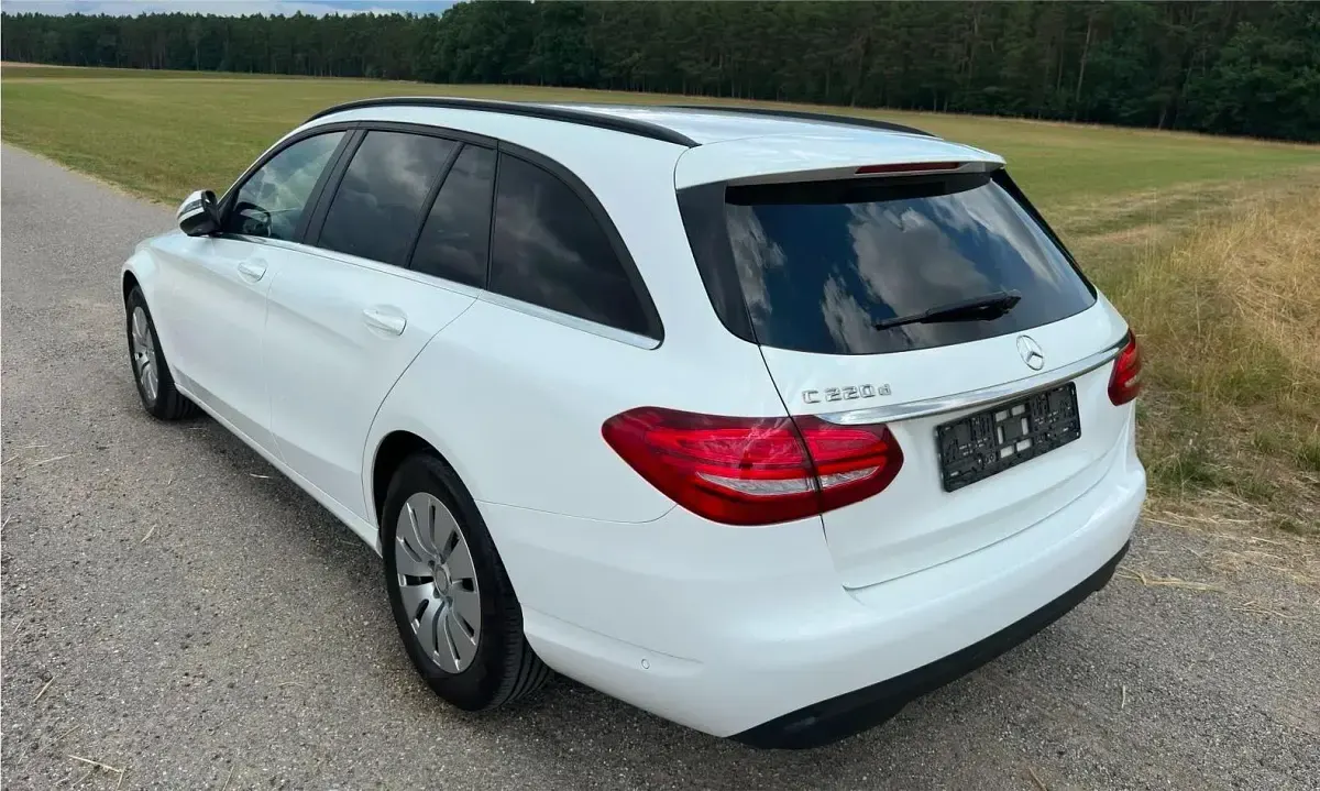 Gebraucht Mercedes C220 170 PS (125 kW) 2016 Weiß Kombi