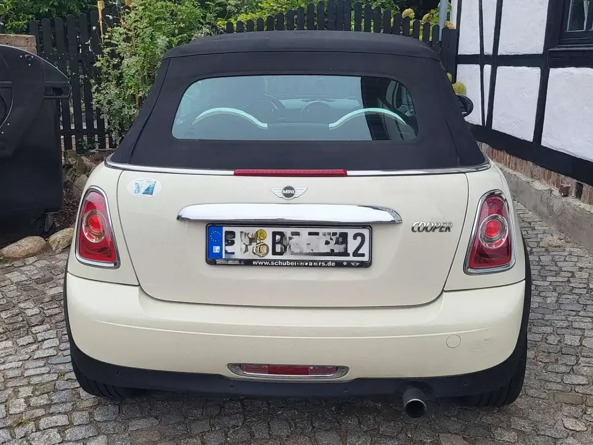 Gebraucht Mini Cooper Cabriolet 122 PS (89 kW) 2015 Weiß Cabrio
